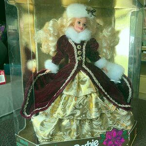 Vintage 1996 Mattel Happy Holidays Barbie Special Edition NIB NRFB Burgundy